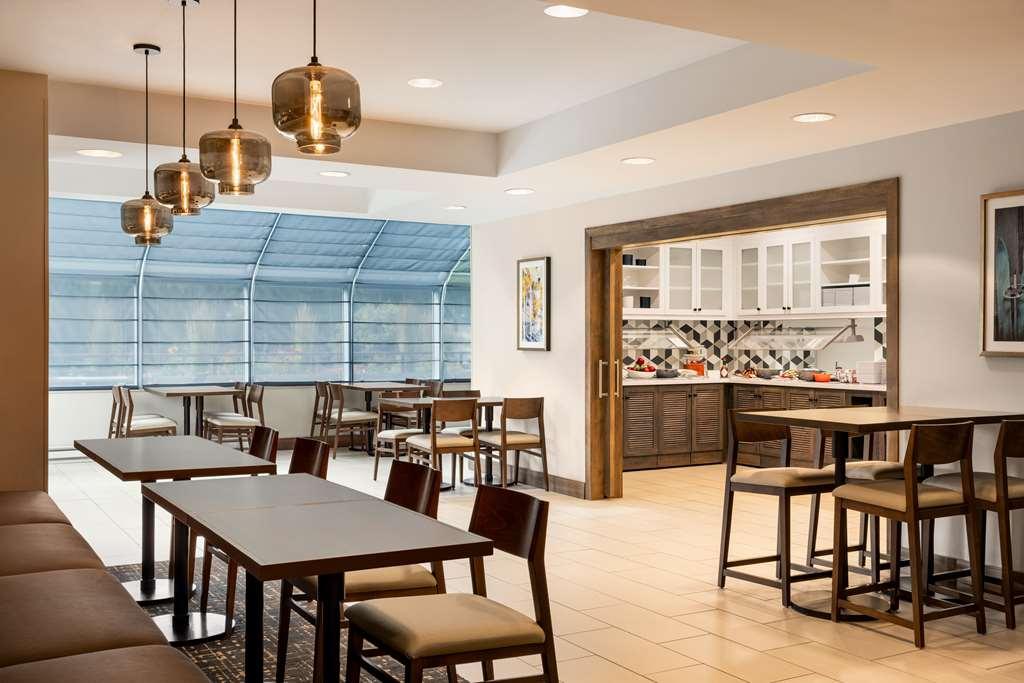 Hyatt Place Keystone - Dillon Restaurant photo